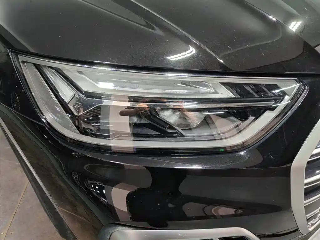 Audi Q5L 2023 — фото 14