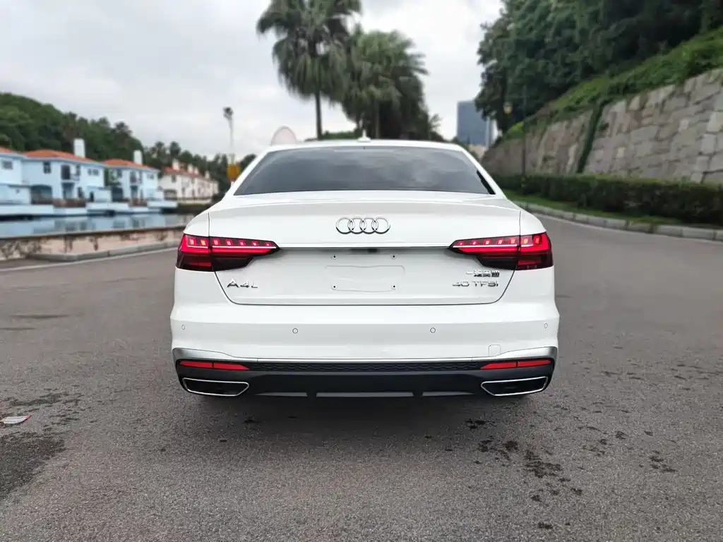 Audi A4L 2021 — фото 14