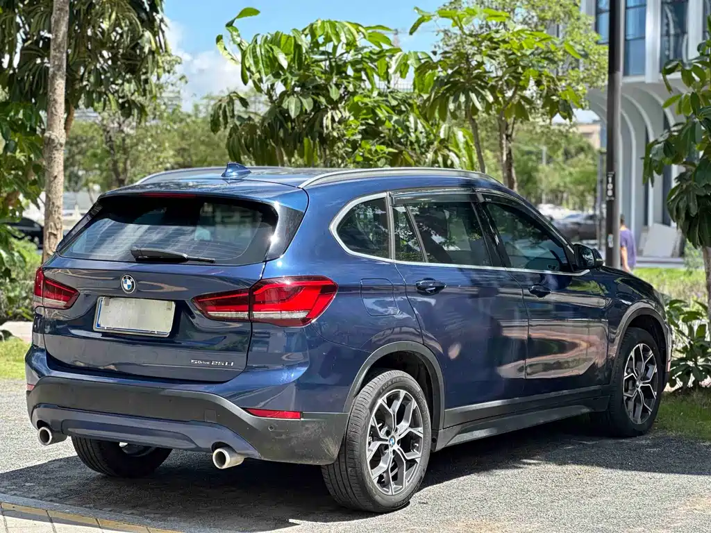 BMW X1 2021 — фото 16