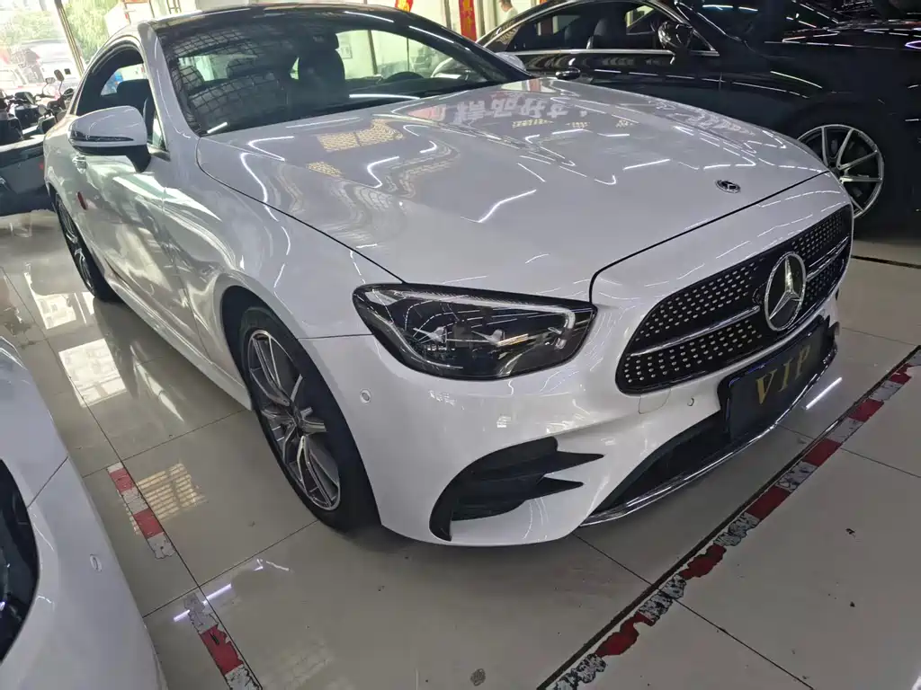 Mercedes-Benz E-Class 2022