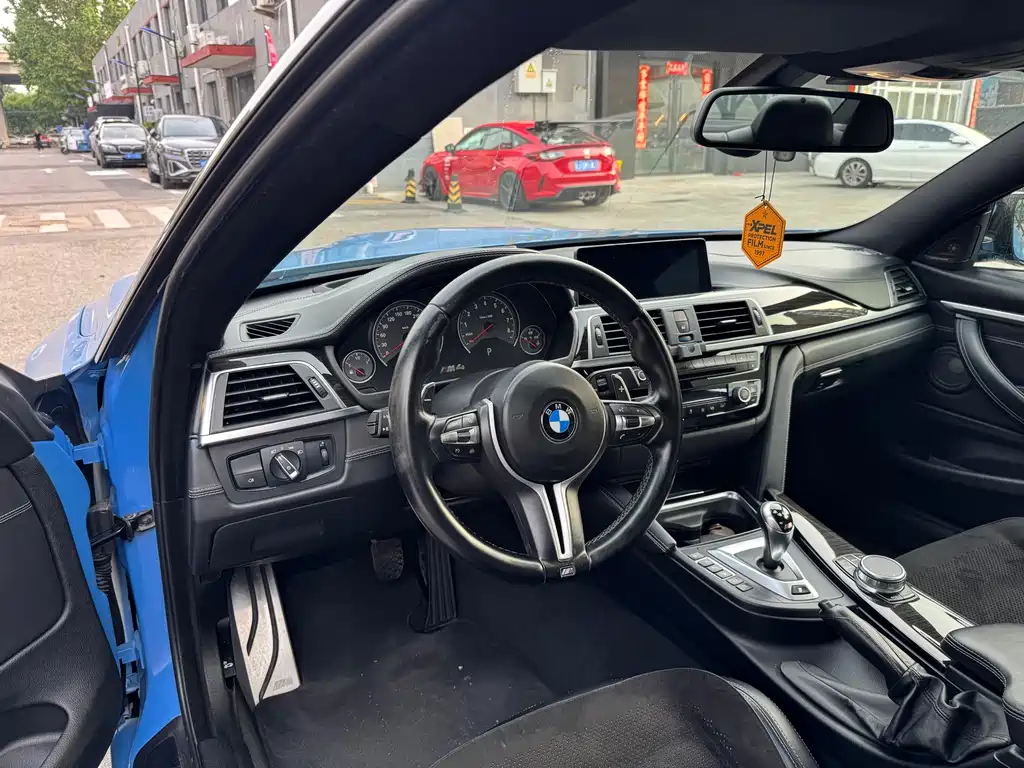 BMW M4 2018 — фото 7