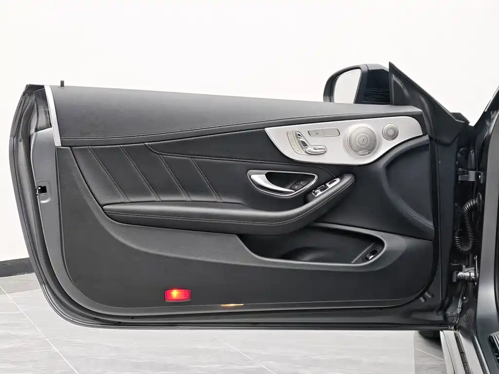 Mercedes-Benz C-Class AMG 2019 — фото 11