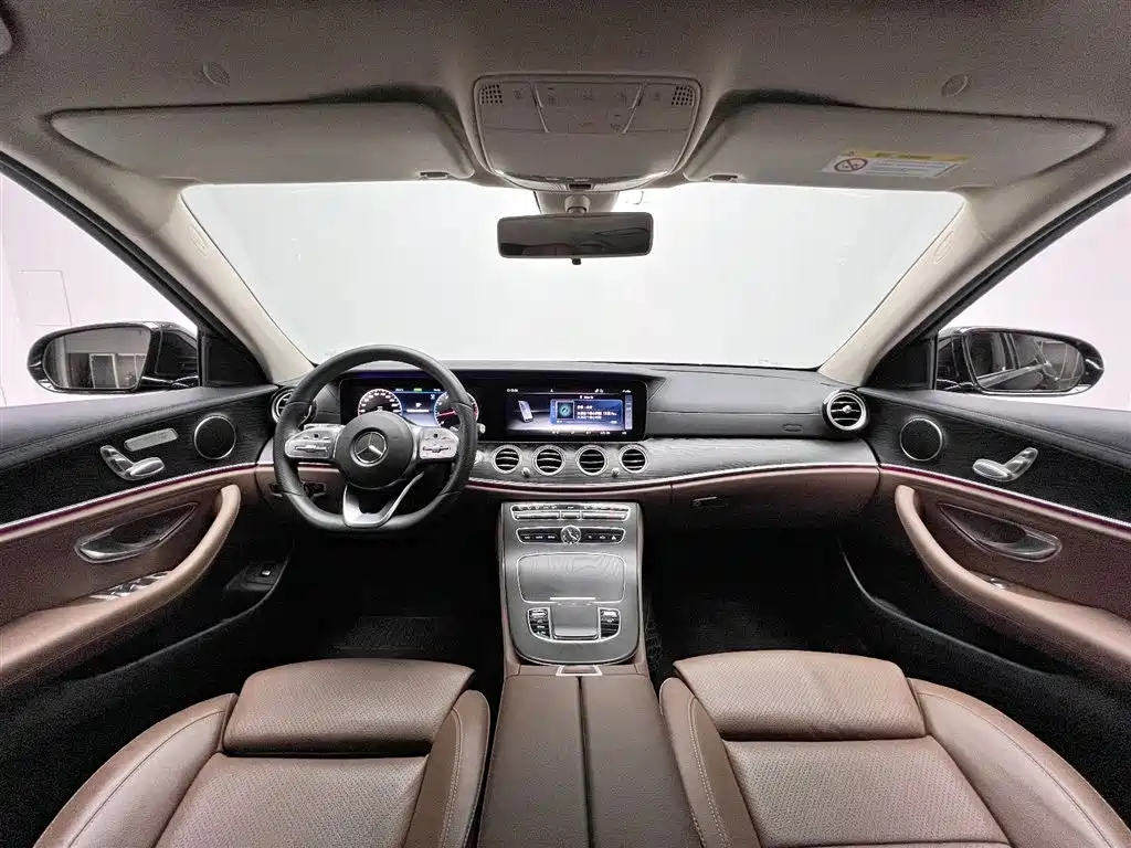 Mercedes-Benz E-Class 2019 — фото 13
