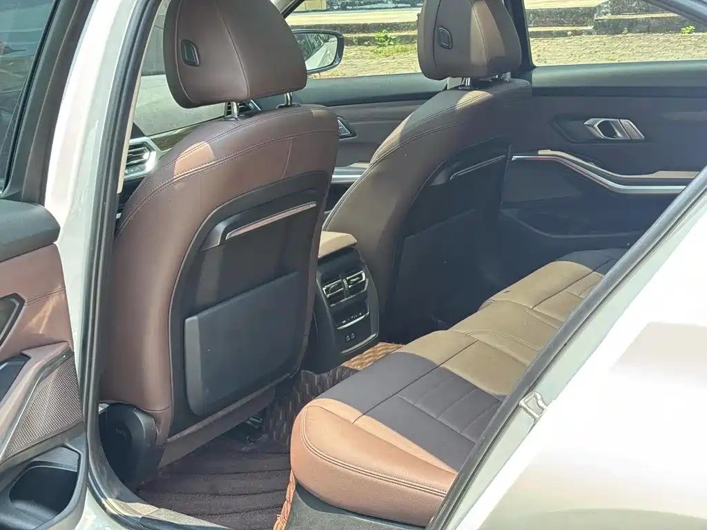 BMW 3 Series 2021
