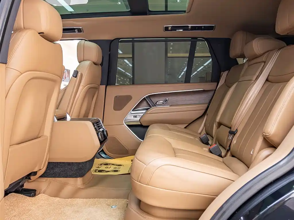Land Rover Range Rover 2025 — фото 19