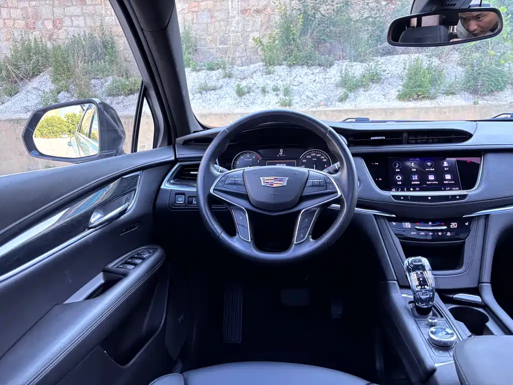 Cadillac XT5 2021 — фото 18