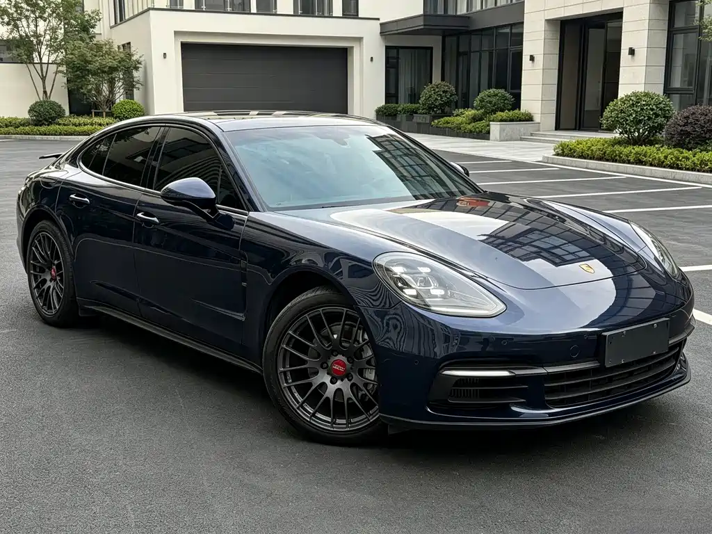 Porsche Panamera 2019 — фото 3