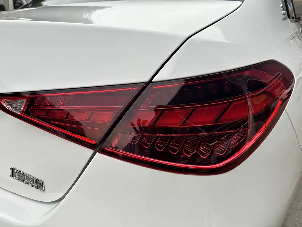 Mercedes-Benz C-Class 2024 — фото 14