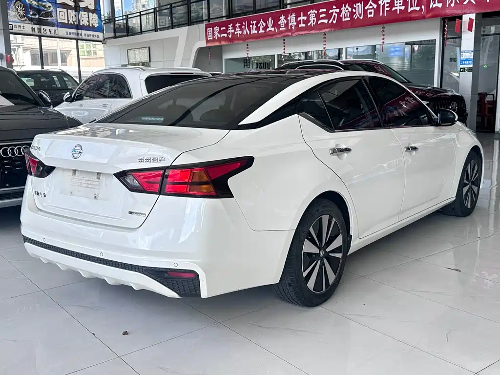 Nissan Teana 2021