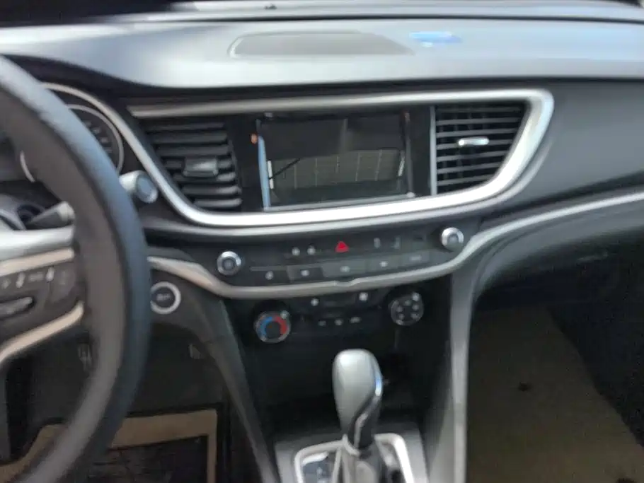 Buick Excelle 2022 — фото 13