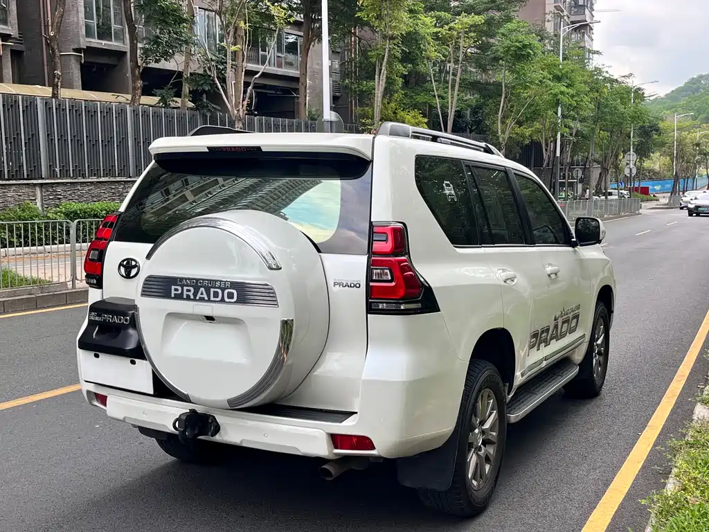 Toyota Prado 2018 — фото 18