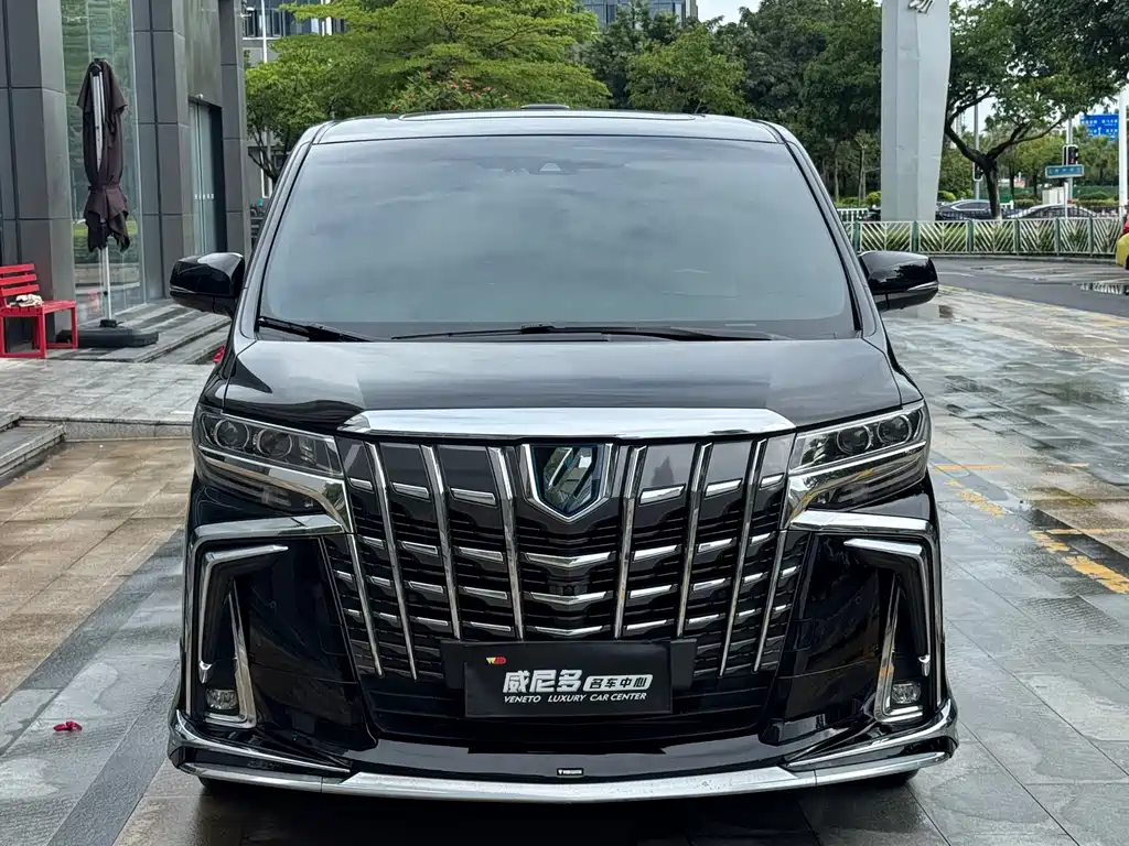 Toyota Alphard 2022