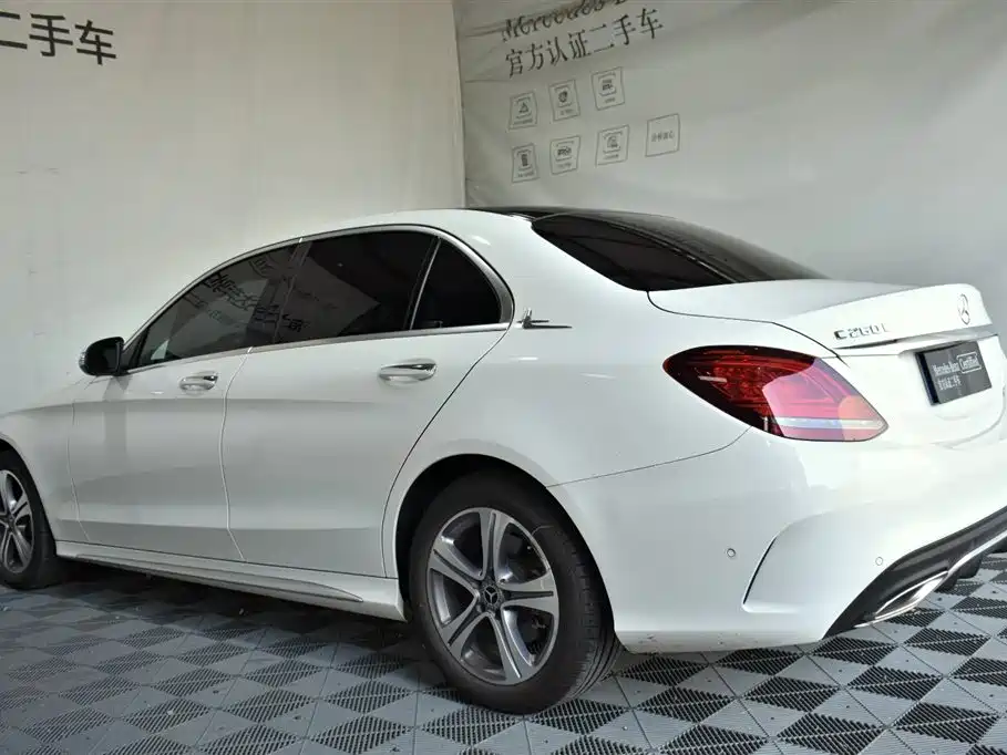 Mercedes-Benz C-Class 2020 — фото 14