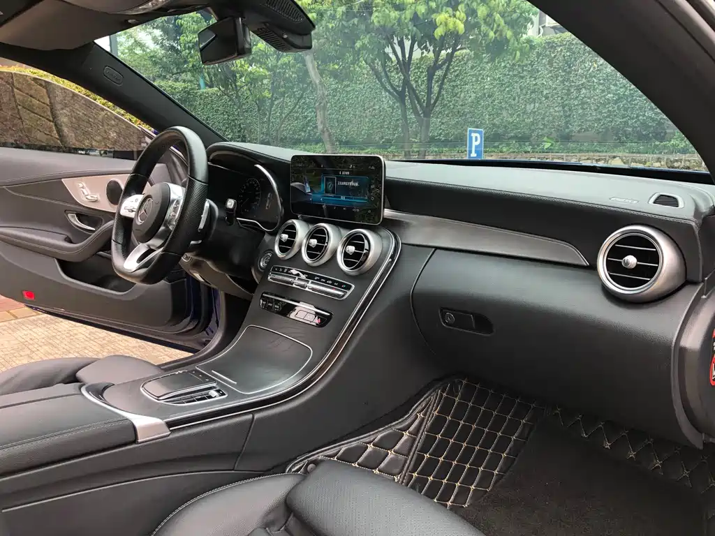 Mercedes-Benz C-Class 2020 — фото 17