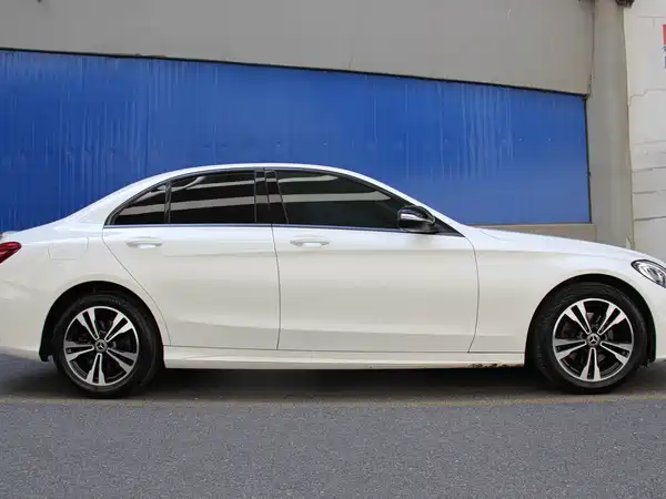 Mercedes-Benz C-Class 2018