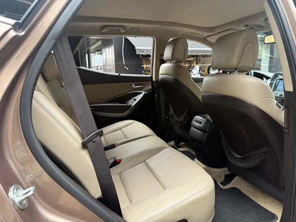 Hyundai Santa Fe 2016 — фото 24