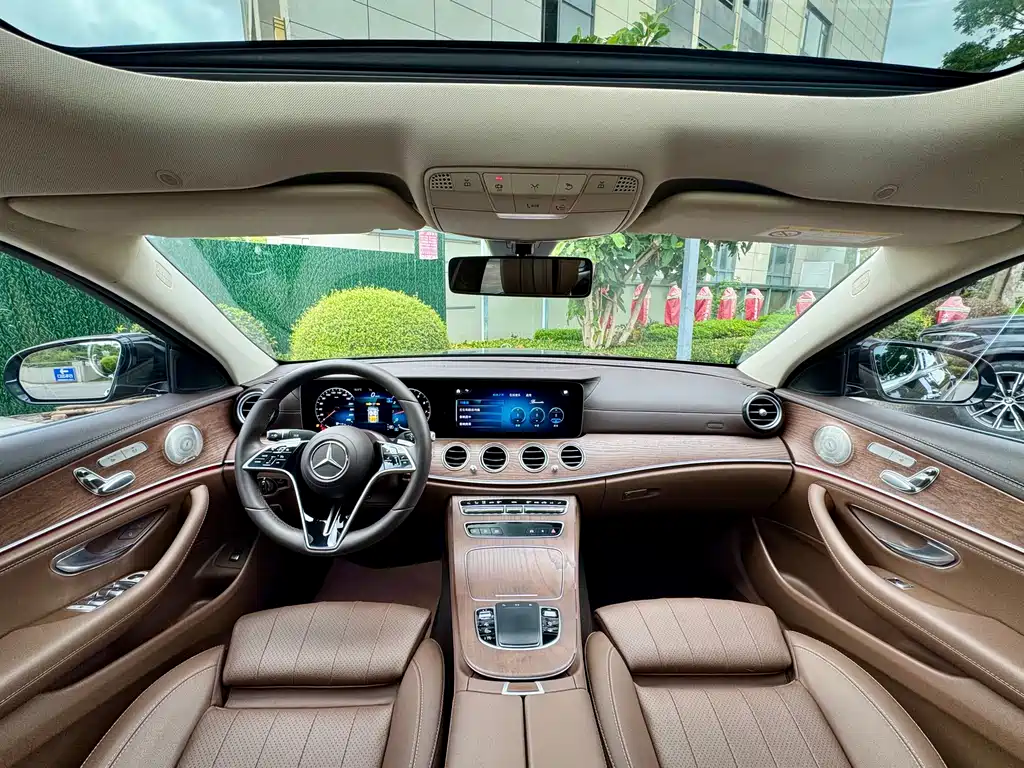 Mercedes-Benz E-Class 2022