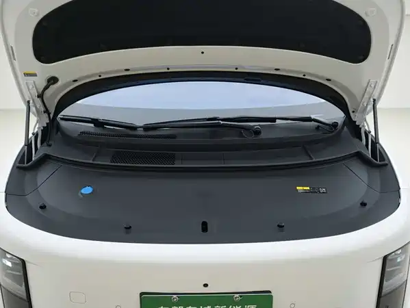 Li Auto i8 2026
