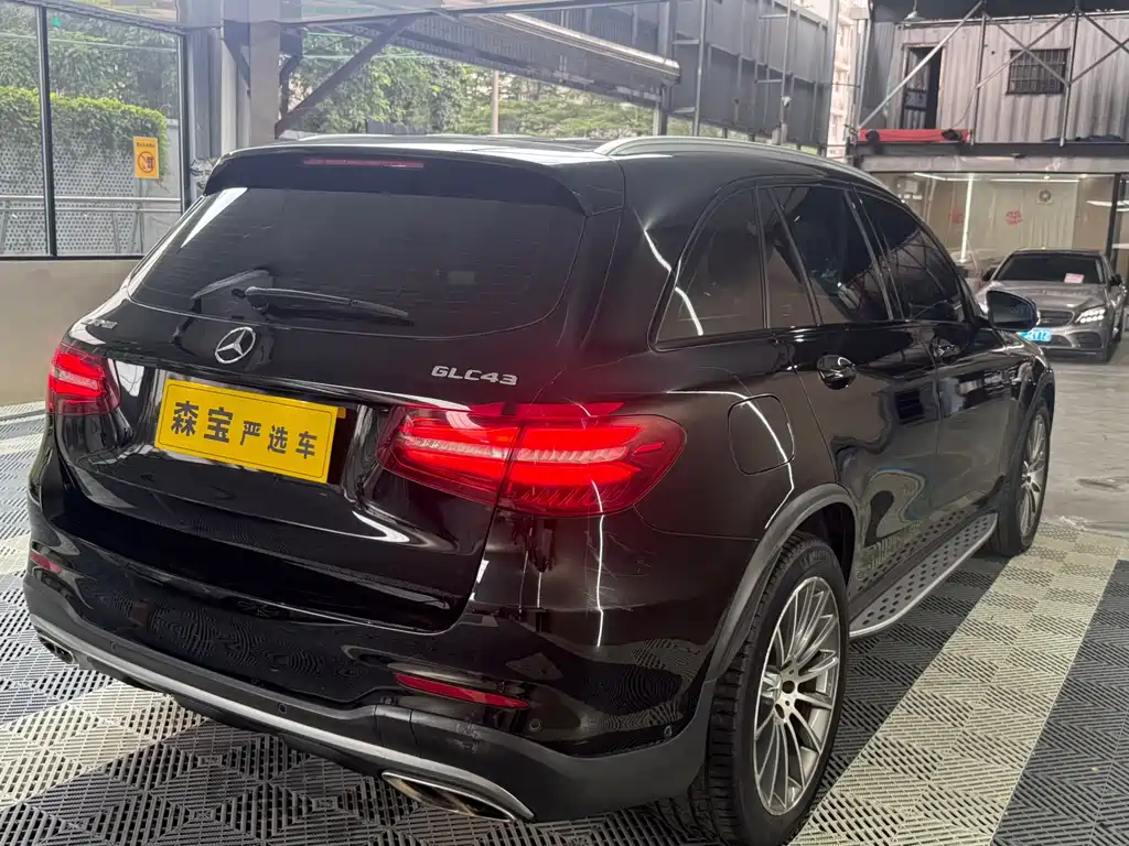 Mercedes-Benz GLC AMG 2018 — фото 8