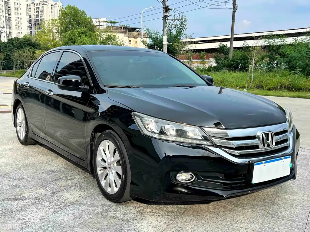Honda Accord 2015 — фото 3