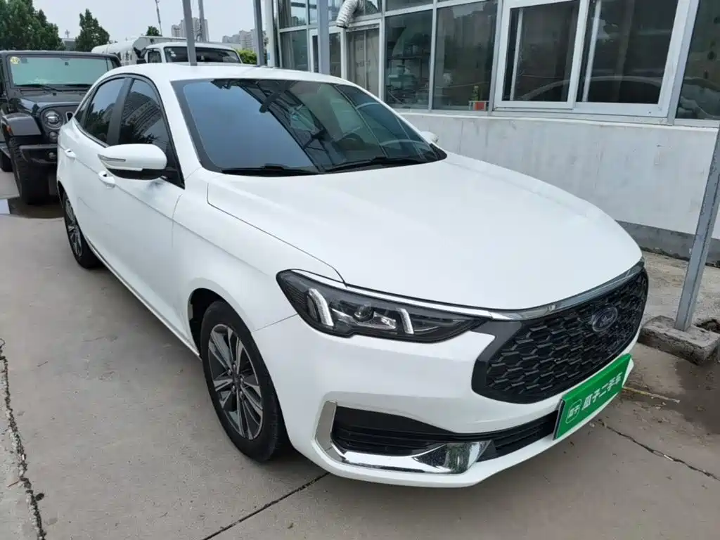 Ford Escort 2021