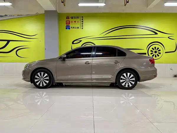 Volkswagen Sagitar 2017
