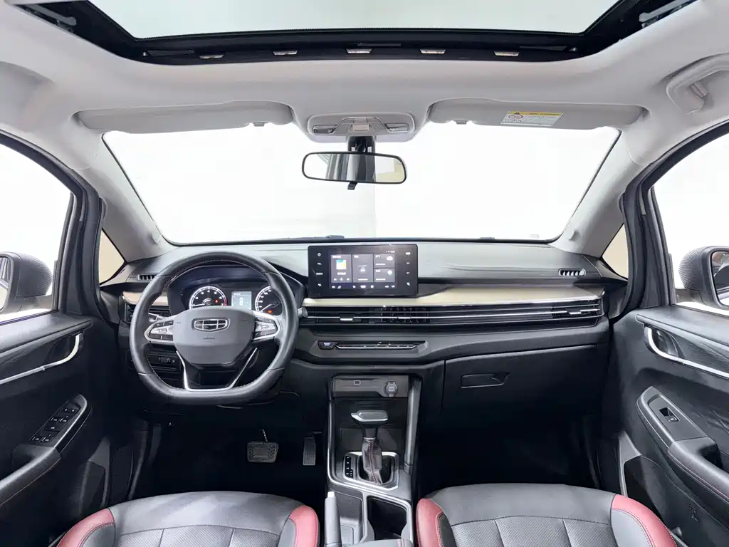 Geely Vision X3 2022 — фото 11