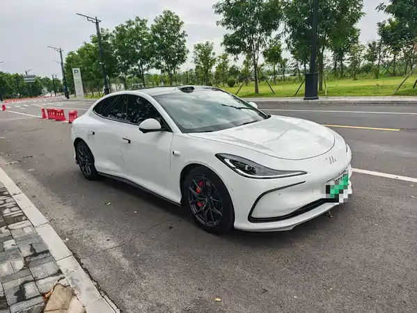 IM Motors L6 2024