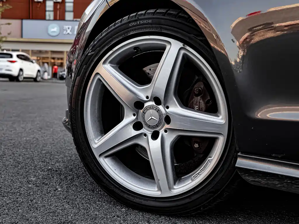 Mercedes-Benz CLS 2013 — фото 14