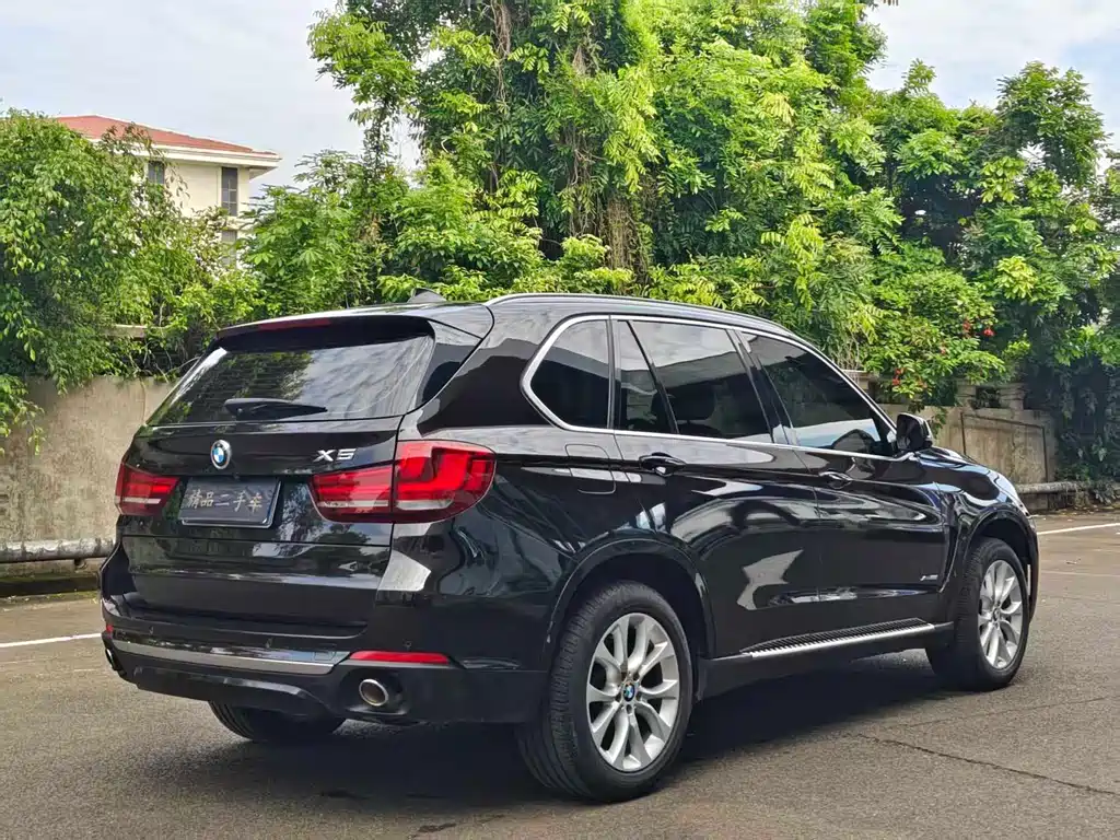 BMW X5 2018 — фото 9