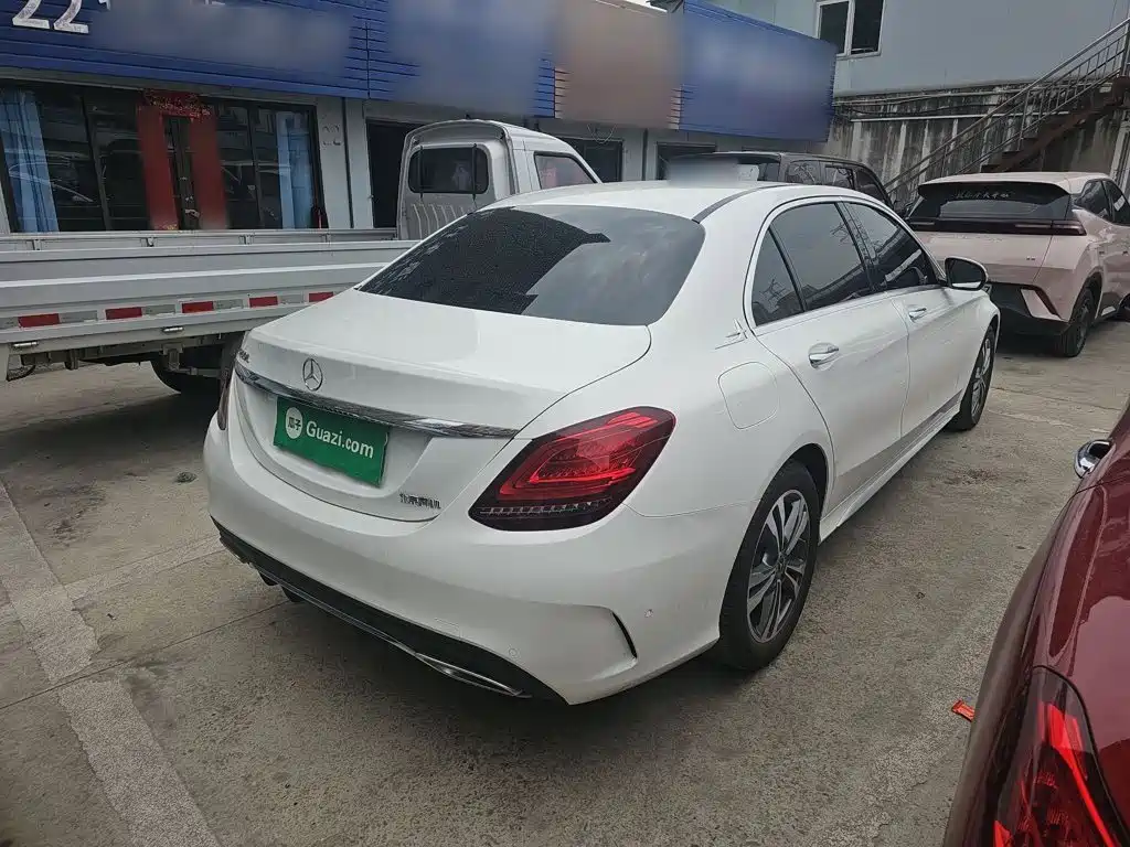 Mercedes-Benz C-Class 2020