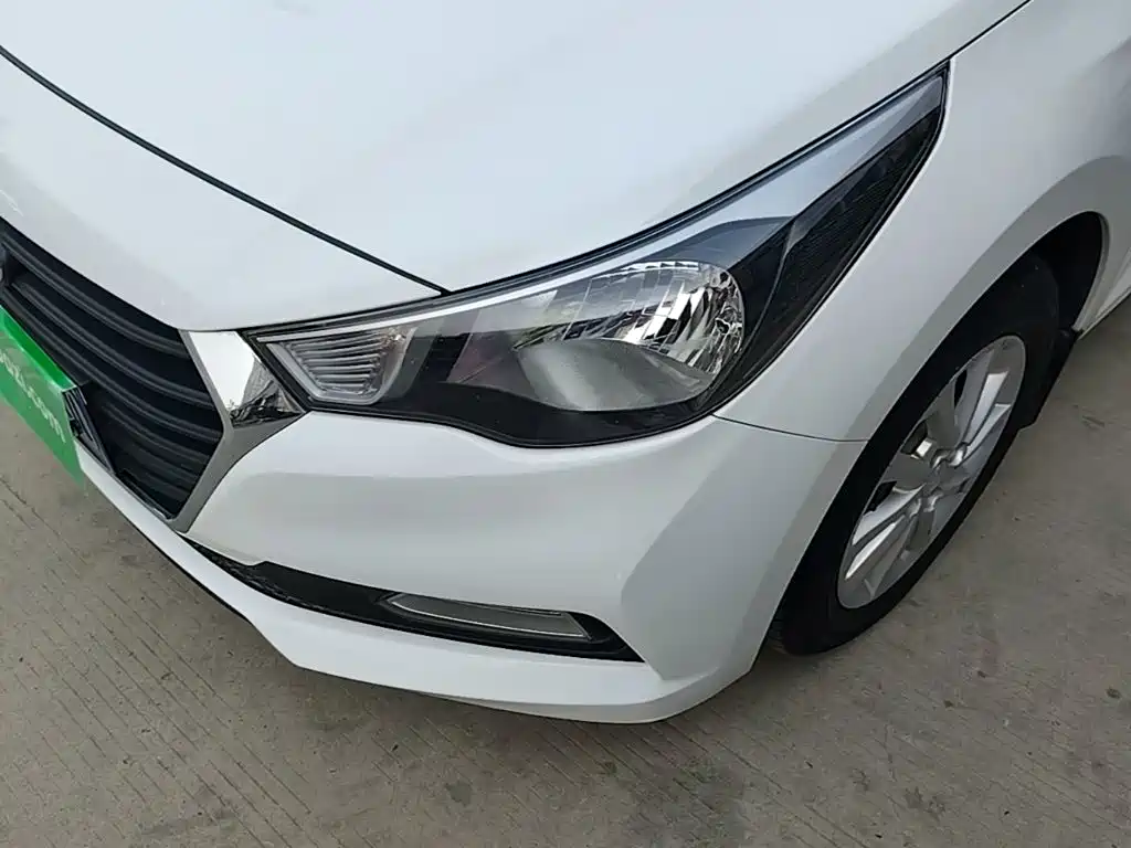 Hyundai Verna 2019 — фото 24
