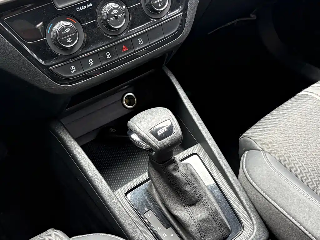 Skoda Kamiq 2020 — фото 24