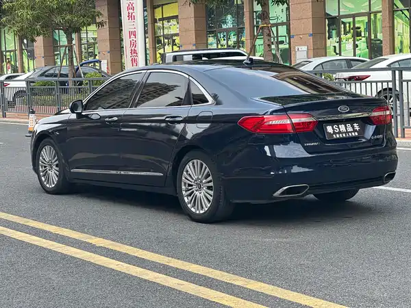 Ford Taurus 2017