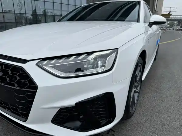 Audi A4L 2022
