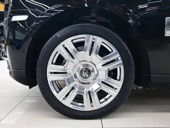 Rolls-Royce Cullinan 2022