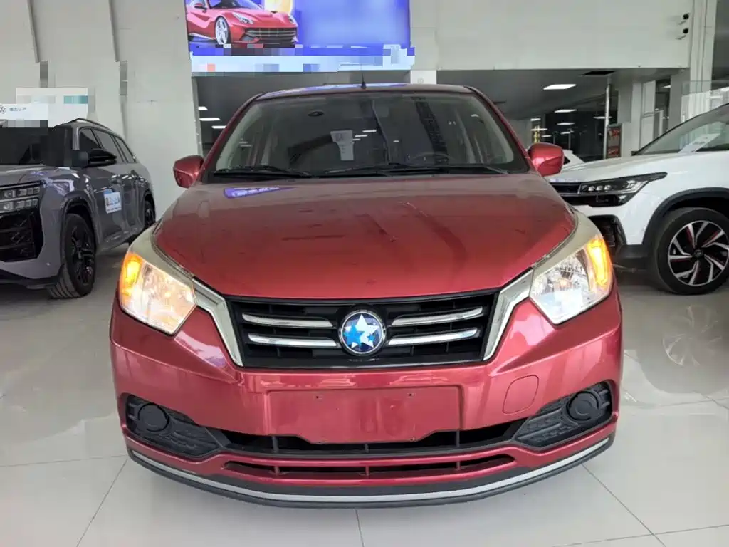 Venucia R50 2016