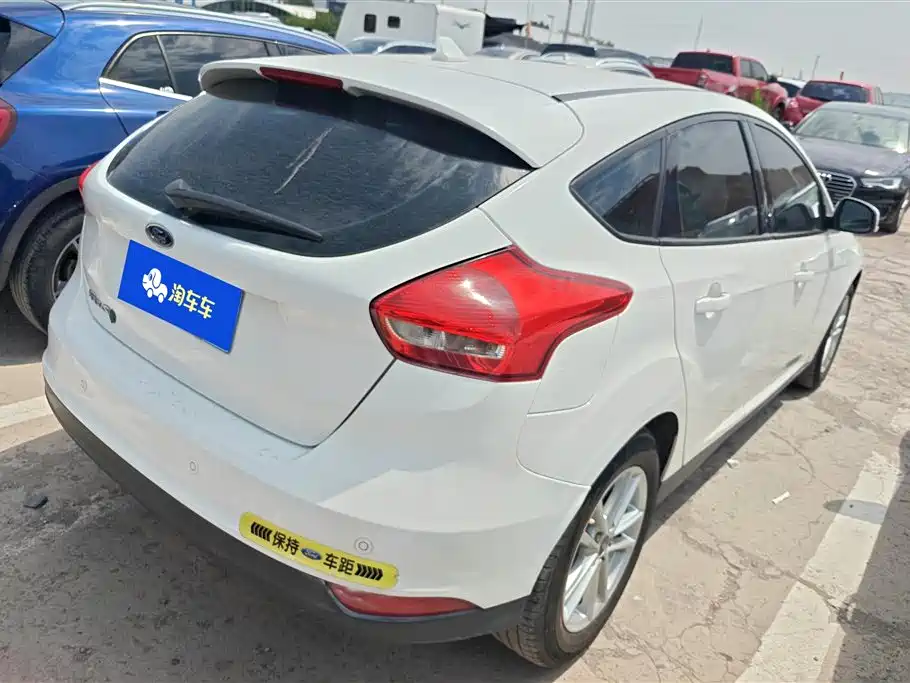 Ford Focus 2018 — фото 3