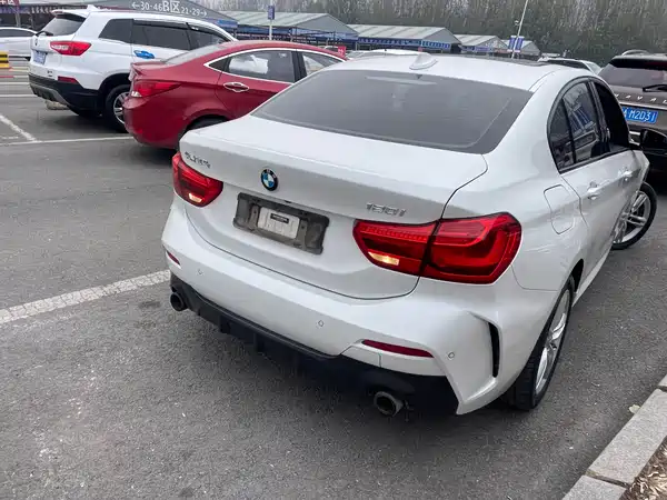 BMW 1 Series 2021
