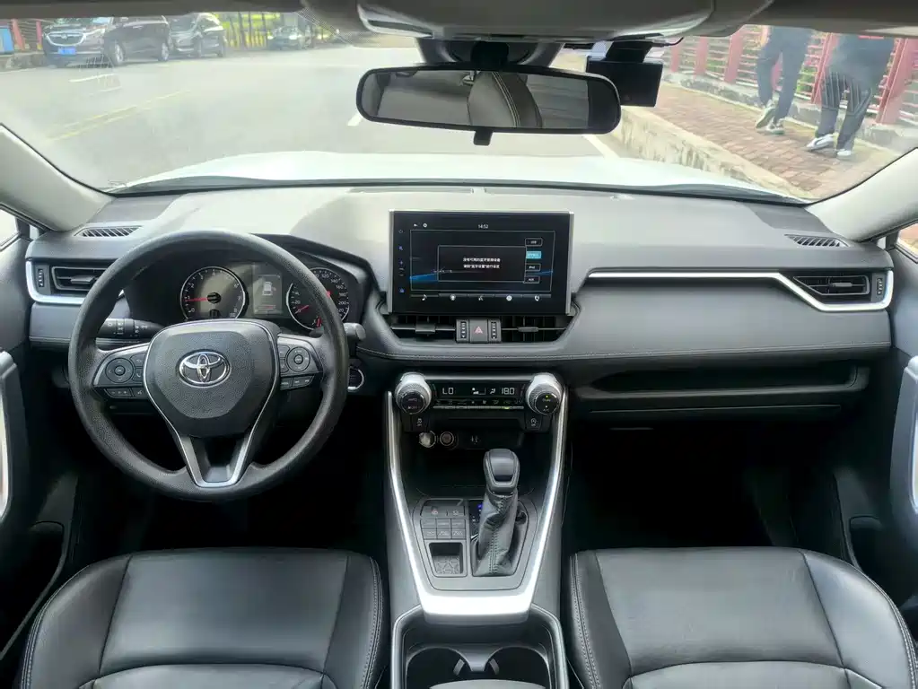 Toyota Wildlander 2021 — фото 12