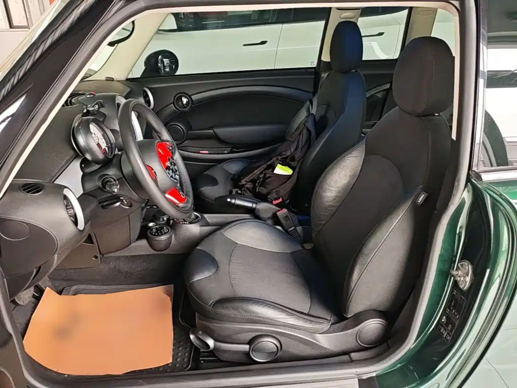 MINI Clubman 2015 — фото 15