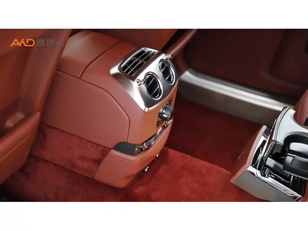 Rolls-Royce Ghost 2015 — фото 9