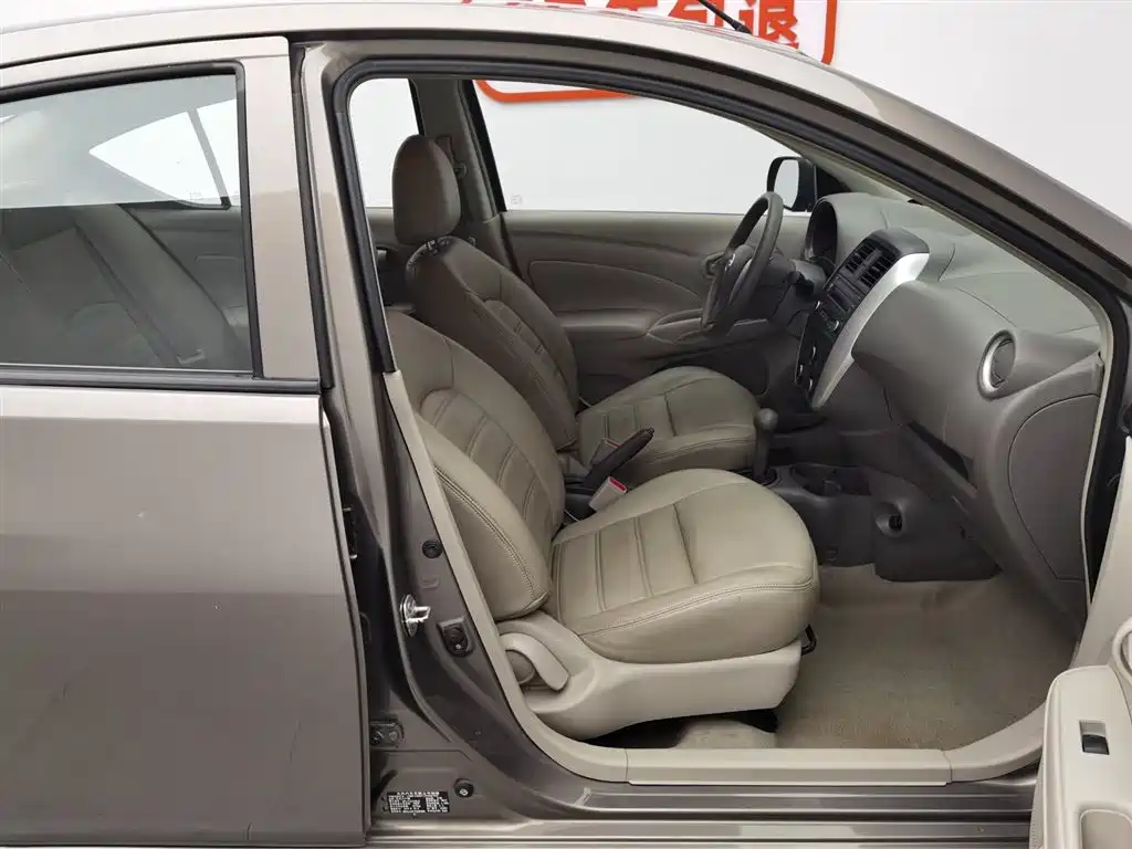 Nissan Sunny 2018 — фото 23