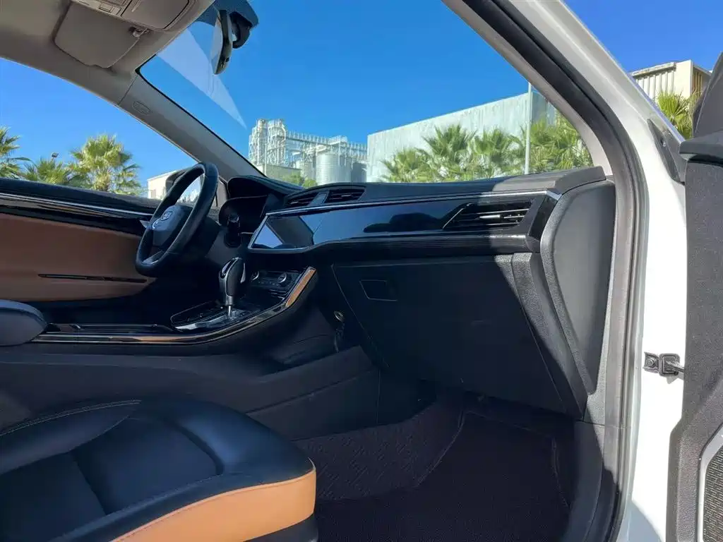 Geely Emgrand GL 2021