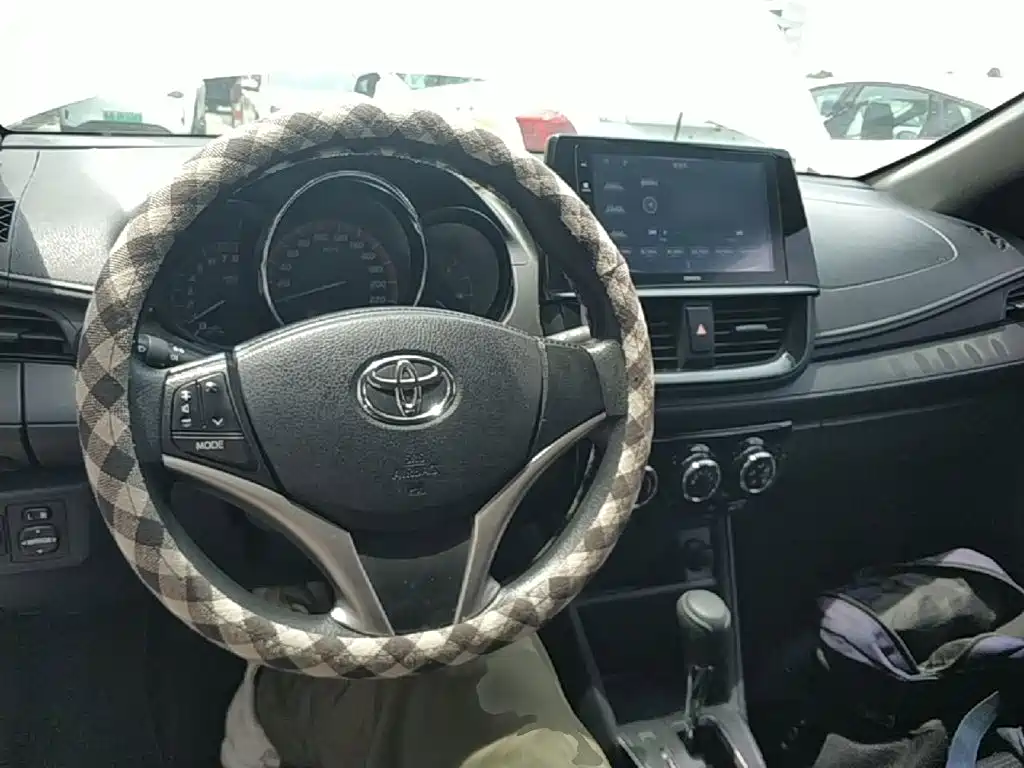 Toyota Vios 2022 — фото 10