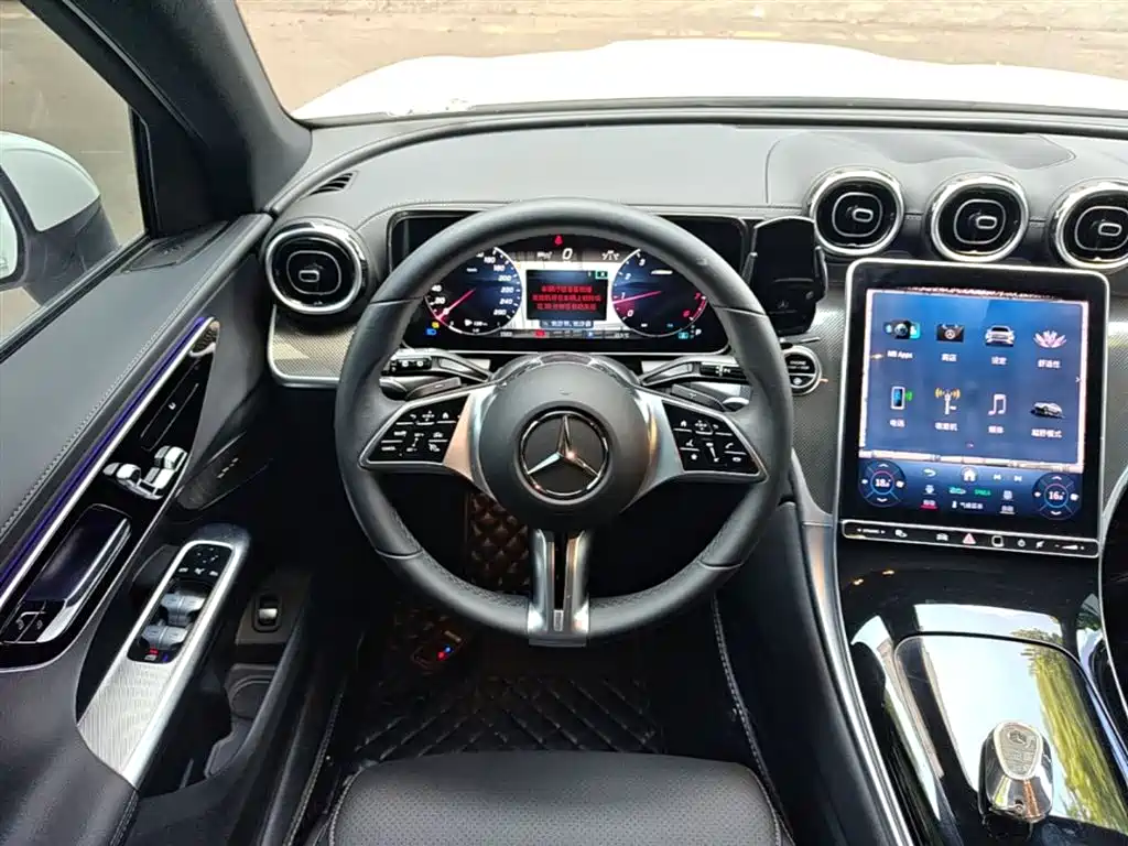 Mercedes-Benz GLC 2023 — фото 11