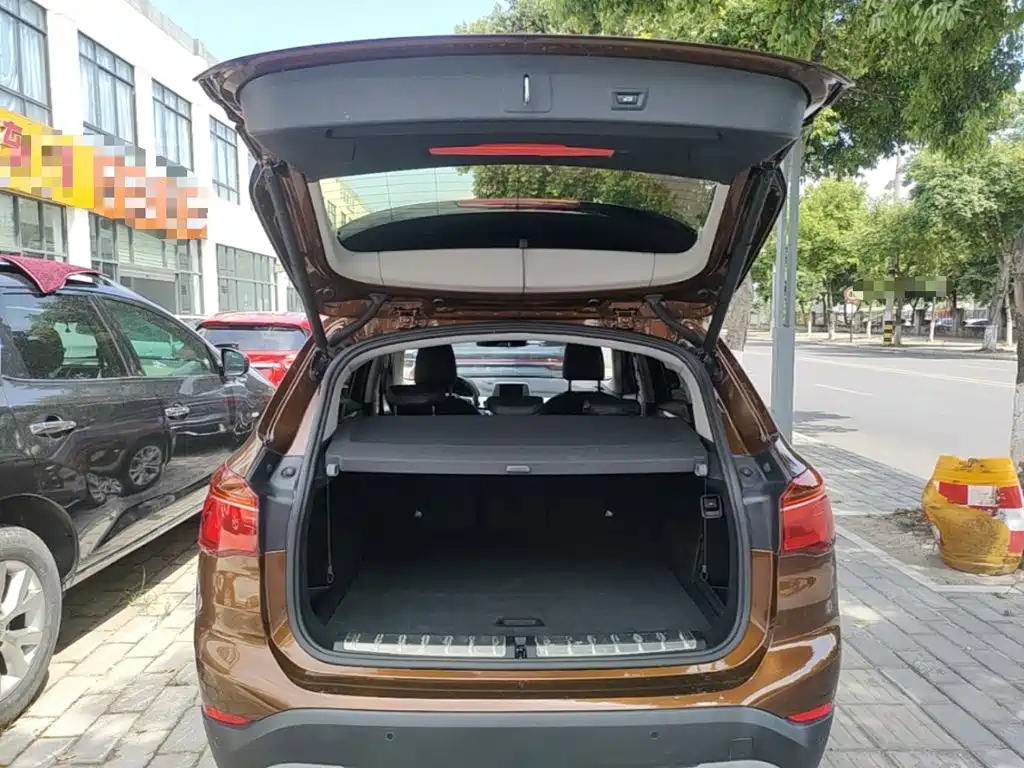 BMW X1 2018 — фото 19