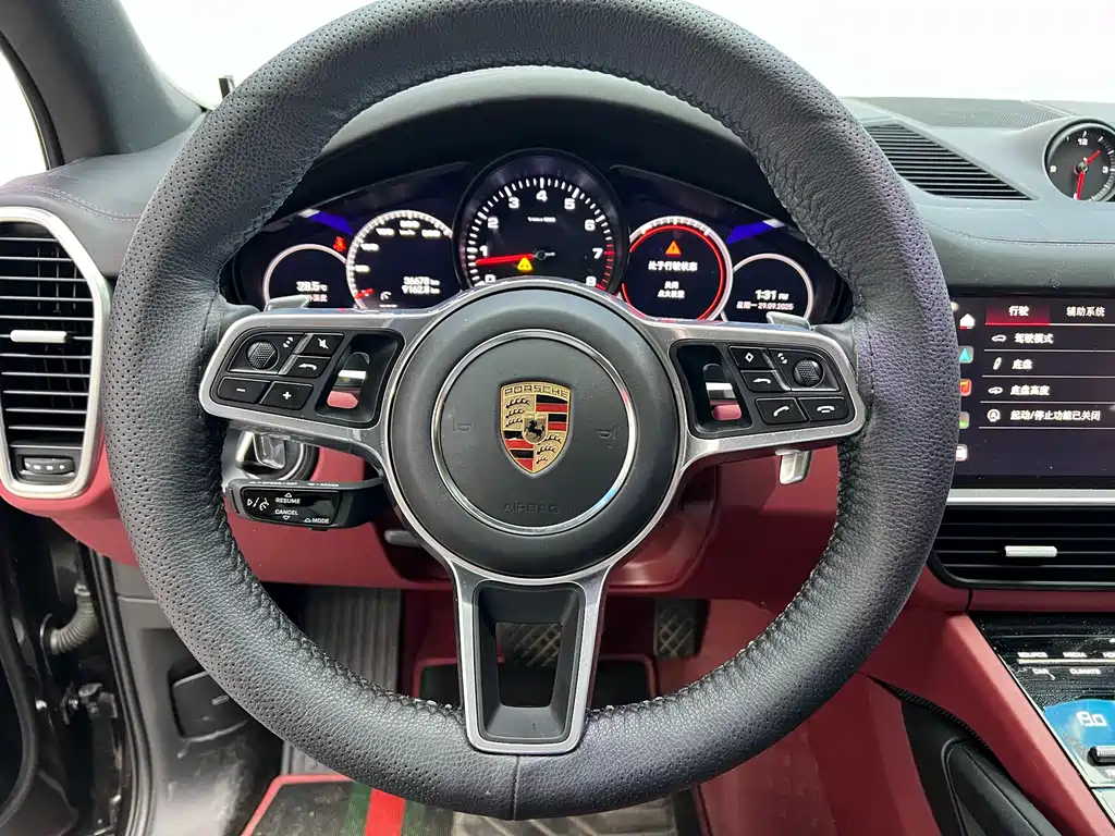 Porsche Cayenne 2024 — фото 11
