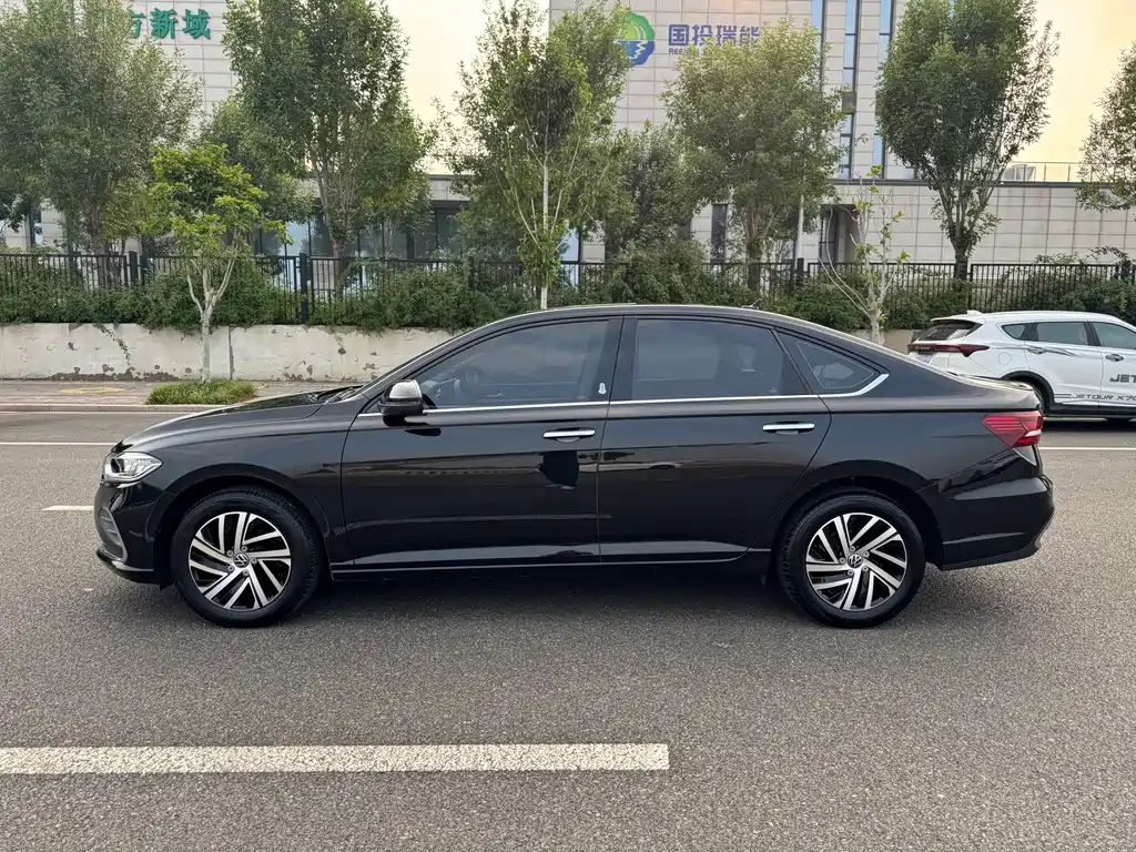 Volkswagen Lavida 2022