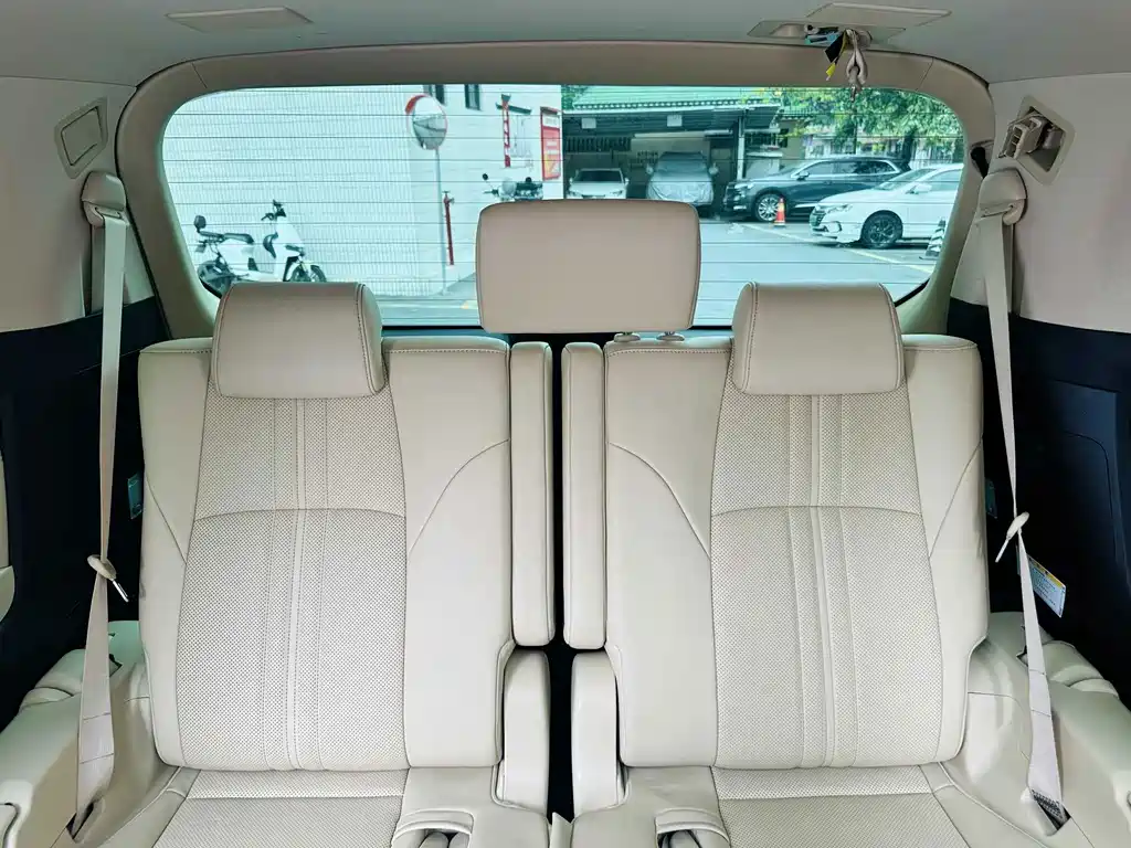 Toyota Alphard 2023 — фото 14